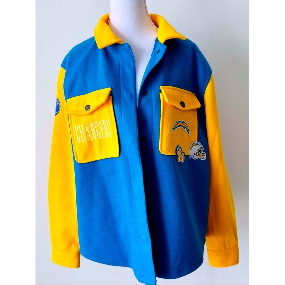 LA Chargers Oversized Fleece Jacket Wear By Erin Andrews Sz Sm - Picture 2 of 8